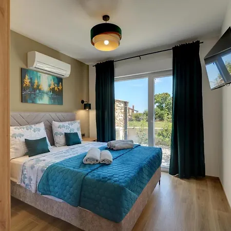 Bavigo And Pieron Villa *