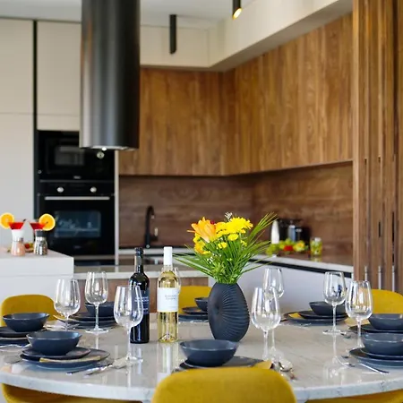 Bavigo And Pieron Villa *