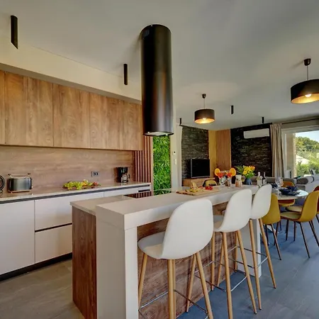 Villa Bavigo And Pieron *