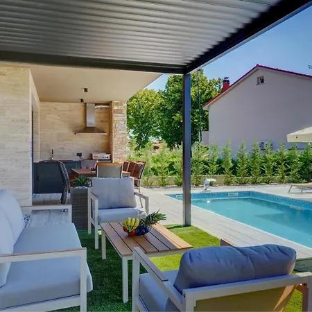 Bavigo And Pieron Villa Marčana