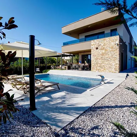 Bavigo And Pieron * Marčana