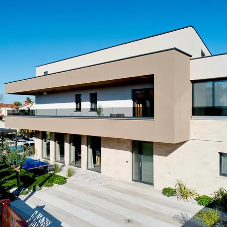 Bavigo And Pieron Villa *