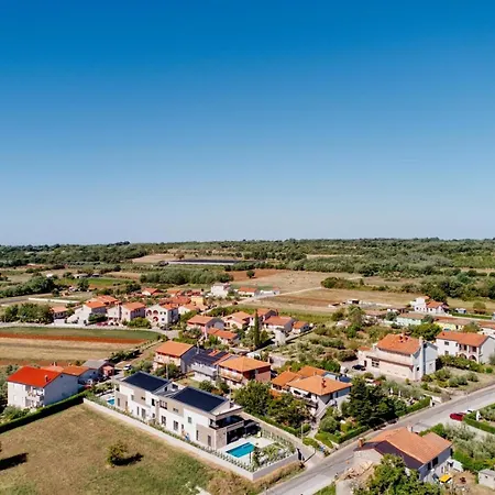 Villa Bavigo And Pieron Marčana