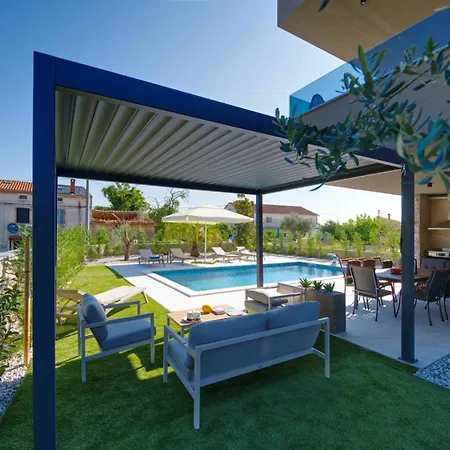 Bavigo And Pieron Villa