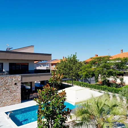 Bavigo And Pieron Villa